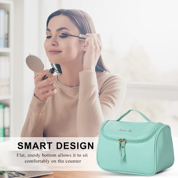 ❌SOLD❌ Travel Makeup Organizer Bag Large Capacity PU LEATHER Seafoam Green - Picture 4 of 6